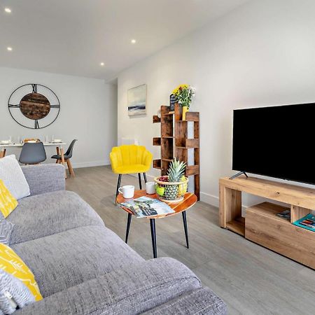 4 Rockham - Luxury Apartment At Byron Woolacombe, Only 4 Minute Walk To Woolacombe Beach! 외부 사진