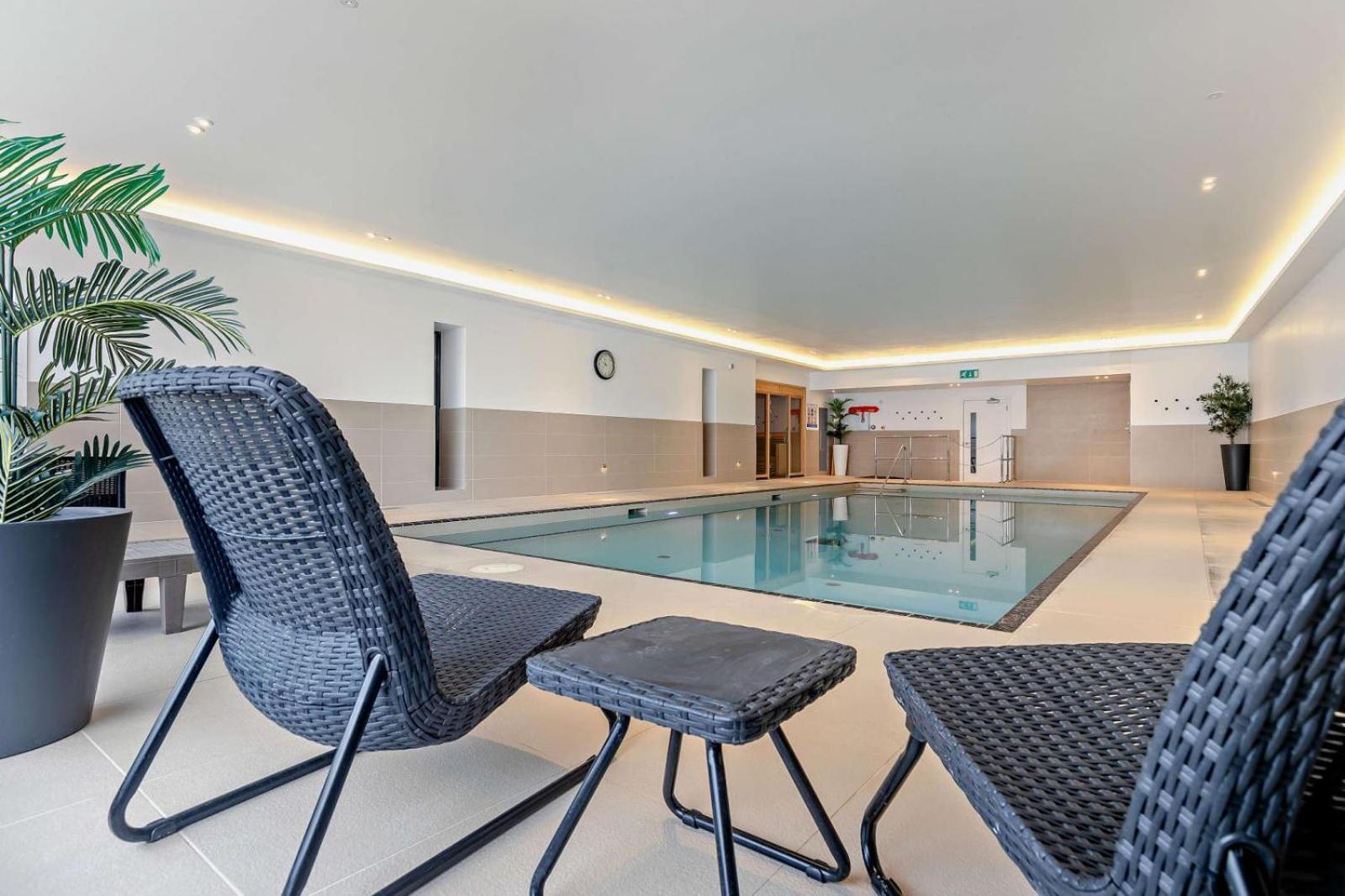 4 Rockham - Luxury Apartment At Byron Woolacombe, Only 4 Minute Walk To Woolacombe Beach! 외부 사진